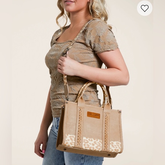 Wrangler leopard tote purse - Picture 3 of 4
